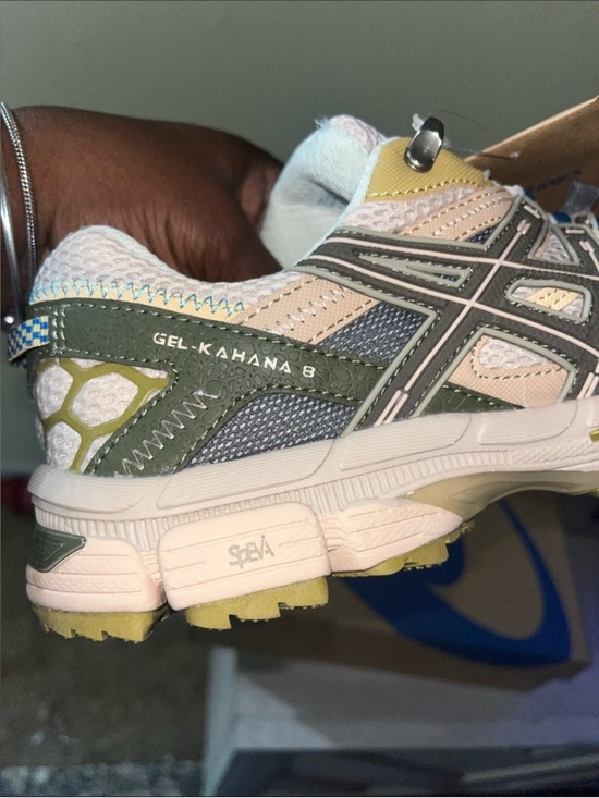 Asics Cream, Yellow & Blue Trail Running Shoes main image 6